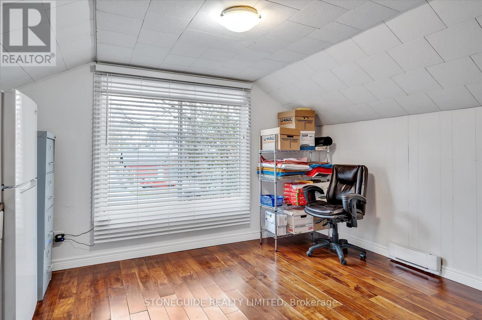 165 Edinburgh Street, Peterborough Central (North), Ontario  K9H 3E3 - Photo 31 - X12040062