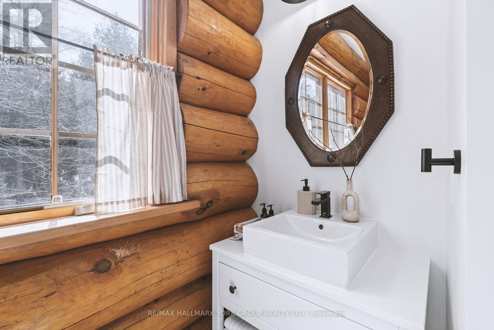 768 Tracey's Hill Road, Kawartha Lakes (Emily), Ontario  K0L 2W0 - Photo 27 - X12040474