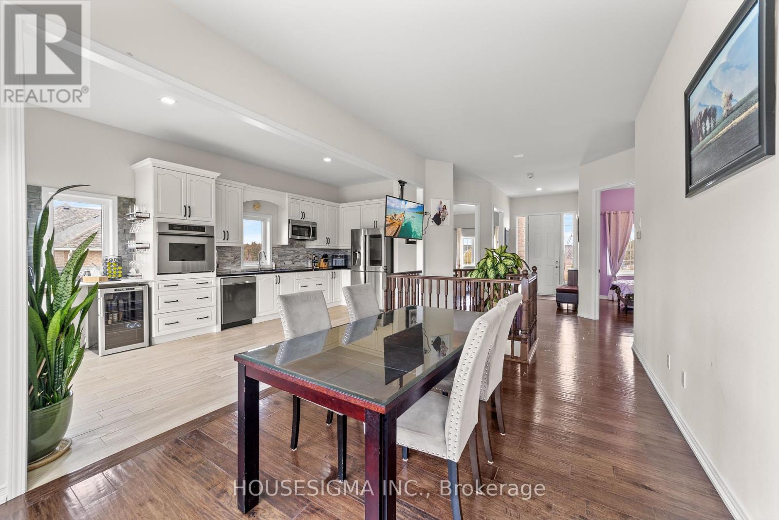 50 Songbird Crescent, Kawartha Lakes (Ops), Ontario  K9V 0A9 - Photo 11 - X12042287