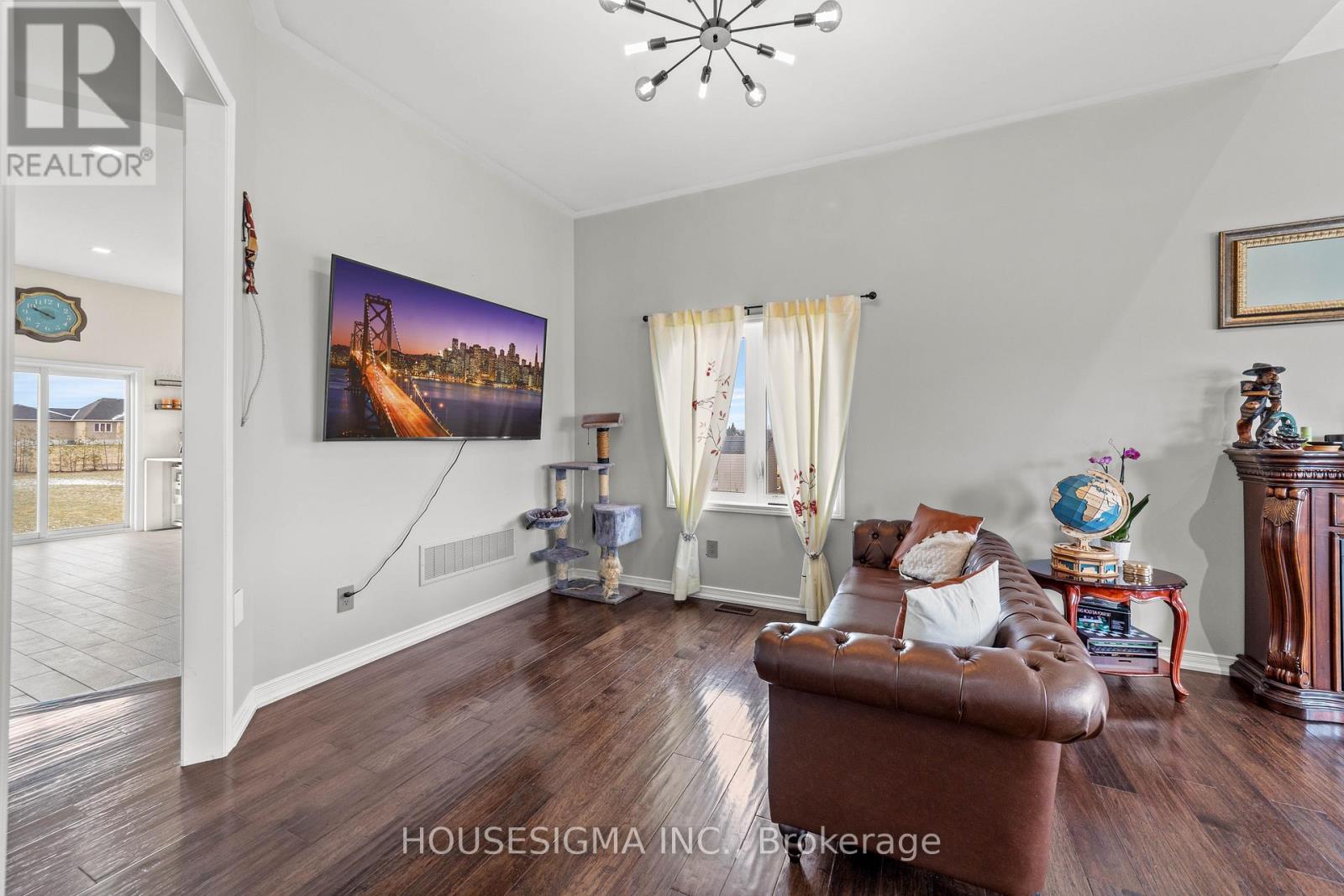 50 Songbird Crescent, Kawartha Lakes (Ops), Ontario  K9V 0A9 - Photo 24 - X12042287