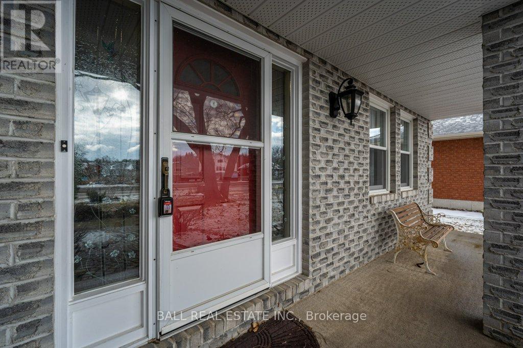 42 Stewart Drive, Selwyn, Ontario  K0L 2H0 - Photo 6 - X12042324