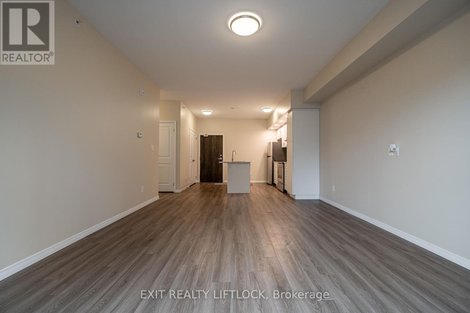 308 - 344 Florence Drive, Peterborough North (North), Ontario  K9J 0K4 - Photo 10 - X12043206