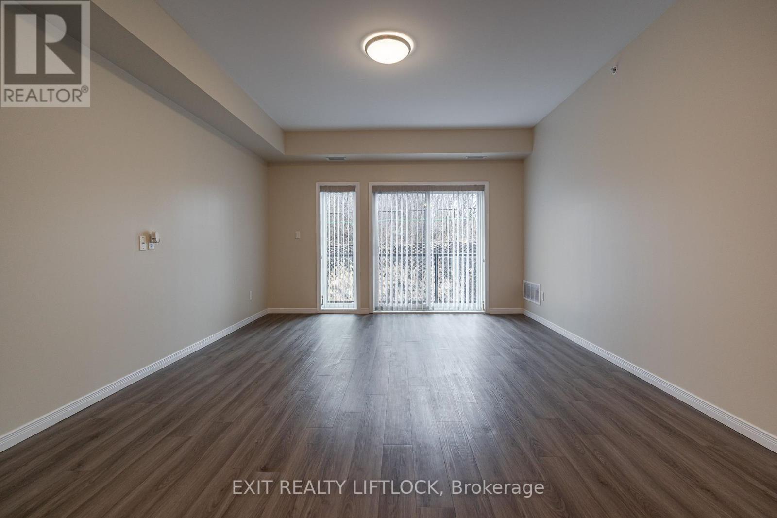 308 - 344 Florence Drive, Peterborough North (North), Ontario  K9J 0K4 - Photo 9 - X12043206