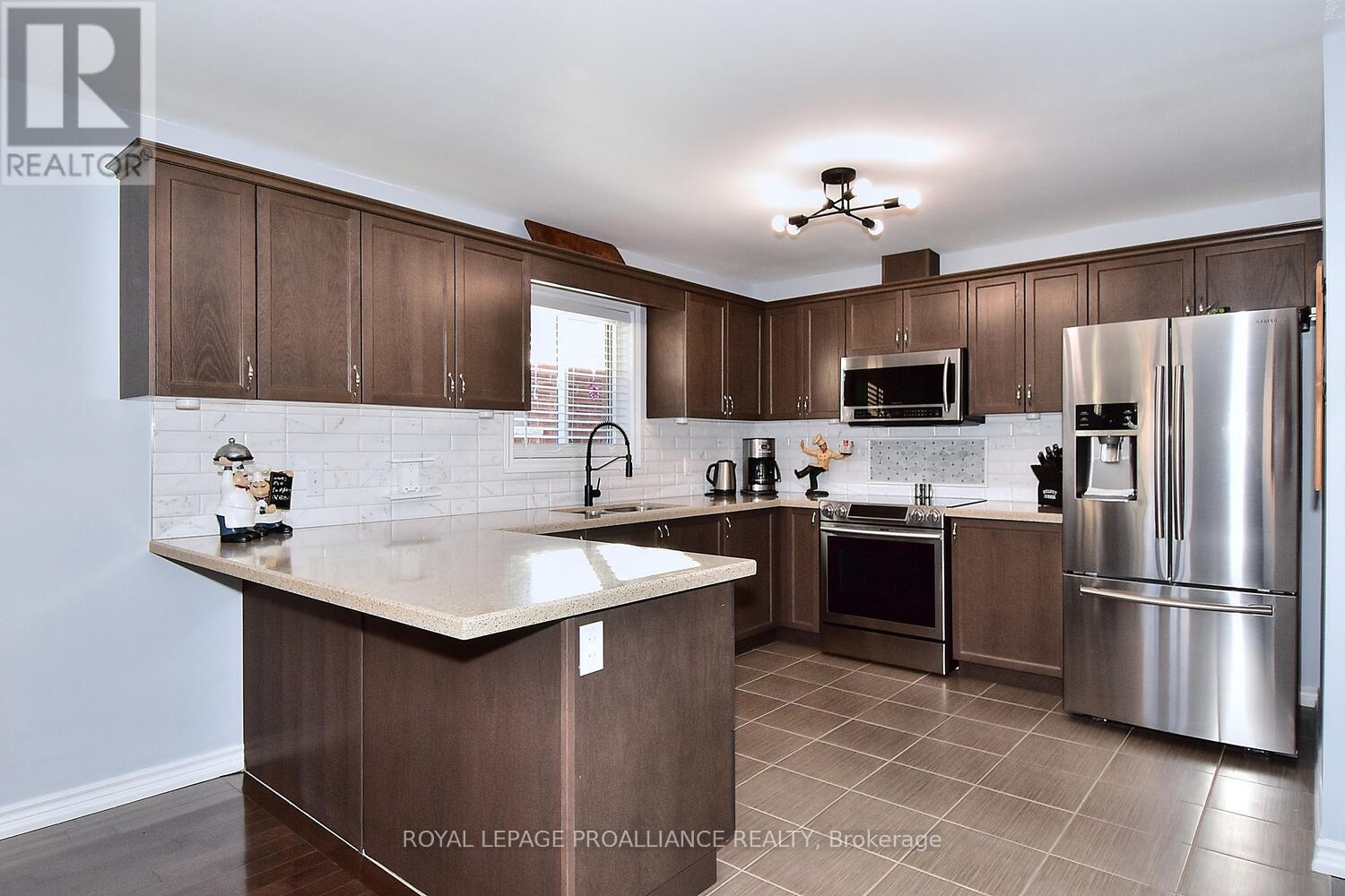 21 Old Trafford Drive, Trent Hills (Hastings), Ontario  K0L 1Y0 - Photo 12 - X12043532