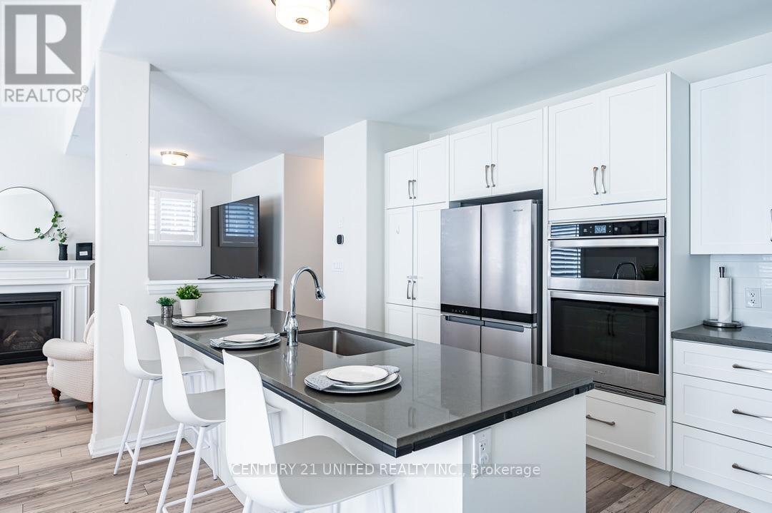 275 Noftall Gardens, Peterborough North (North), Ontario  K9H 0H9 - Photo 12 - X12043942