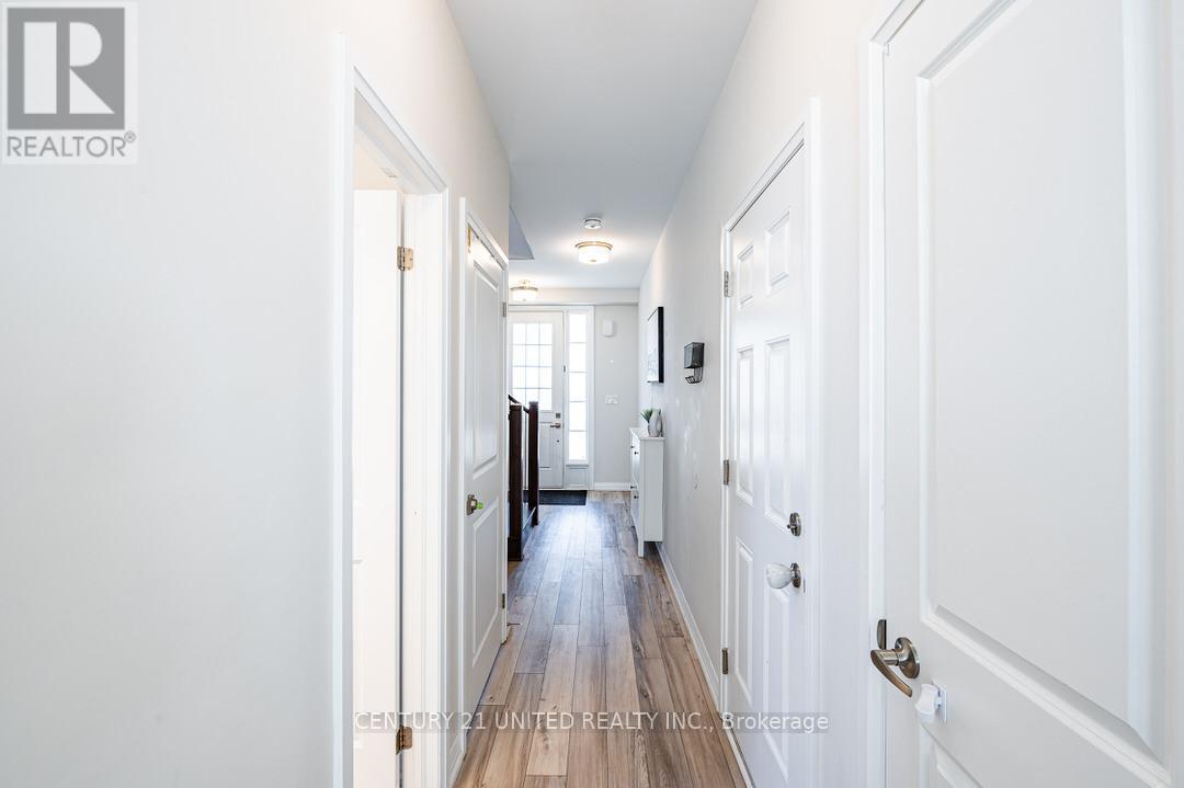 275 Noftall Gardens, Peterborough North (North), Ontario  K9H 0H9 - Photo 20 - X12043942