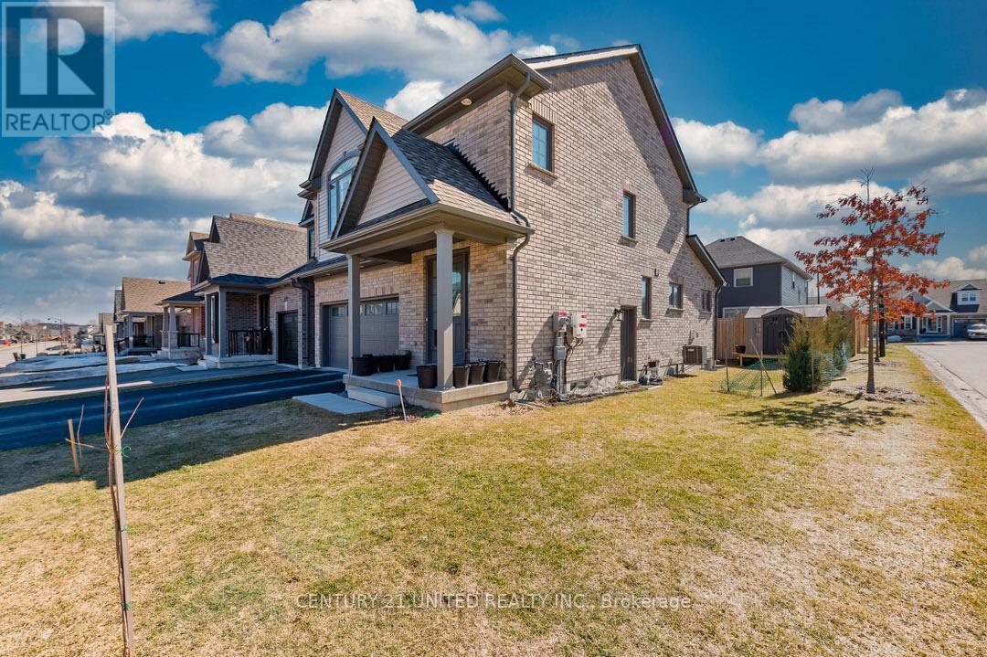 275 Noftall Gardens, Peterborough North (North), Ontario  K9H 0H9 - Photo 3 - X12043942