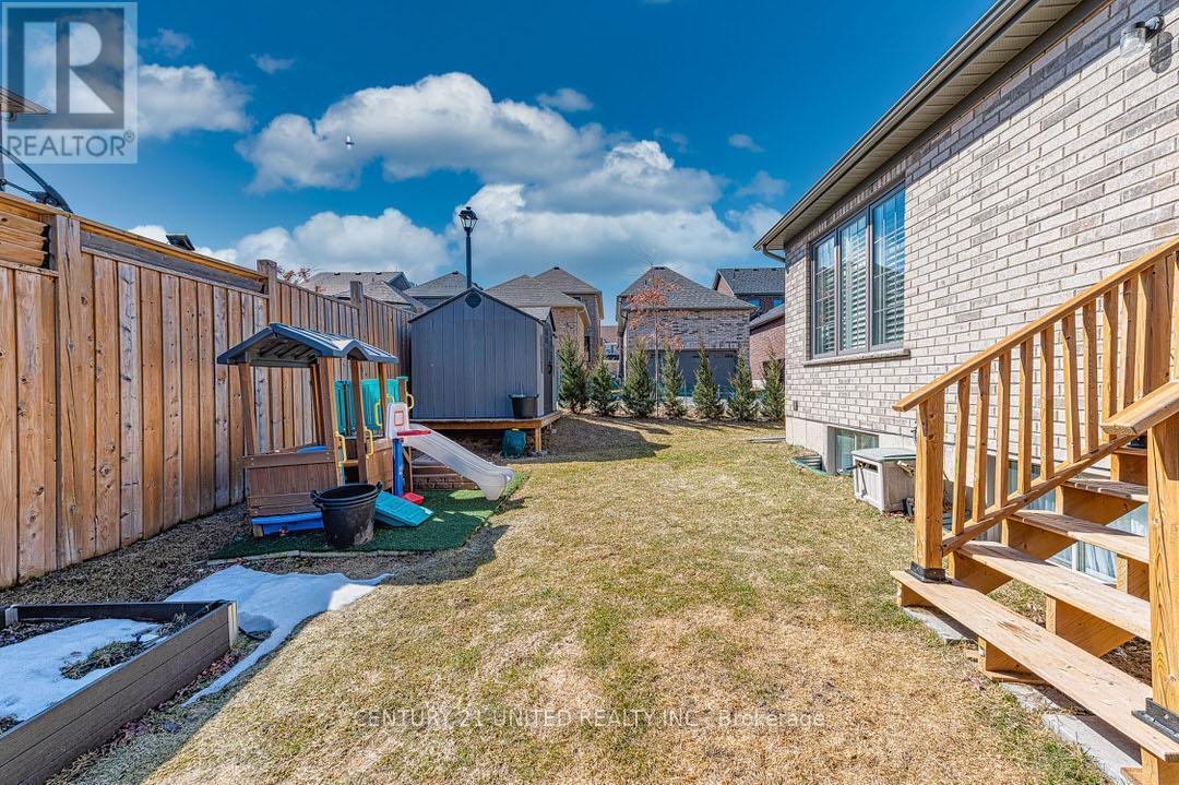 275 Noftall Gardens, Peterborough North (North), Ontario  K9H 0H9 - Photo 45 - X12043942