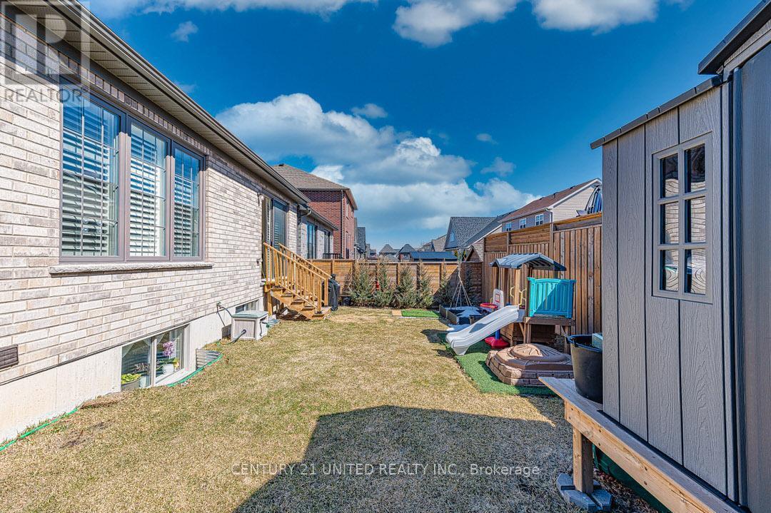 275 Noftall Gardens, Peterborough North (North), Ontario  K9H 0H9 - Photo 46 - X12043942