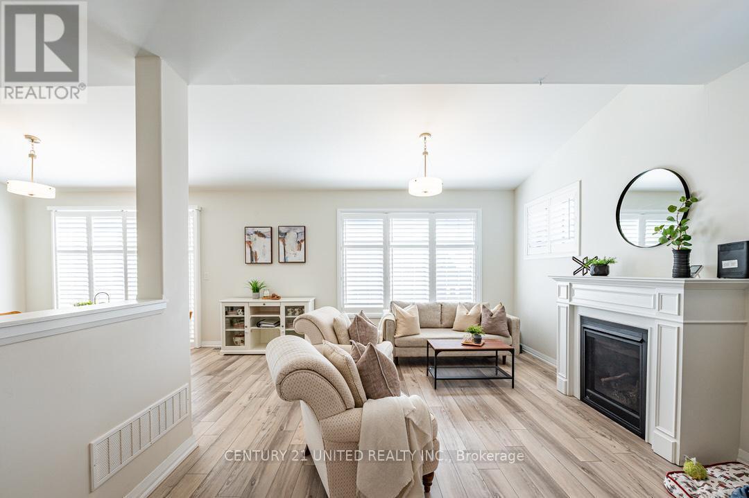 275 Noftall Gardens, Peterborough North (North), Ontario  K9H 0H9 - Photo 7 - X12043942