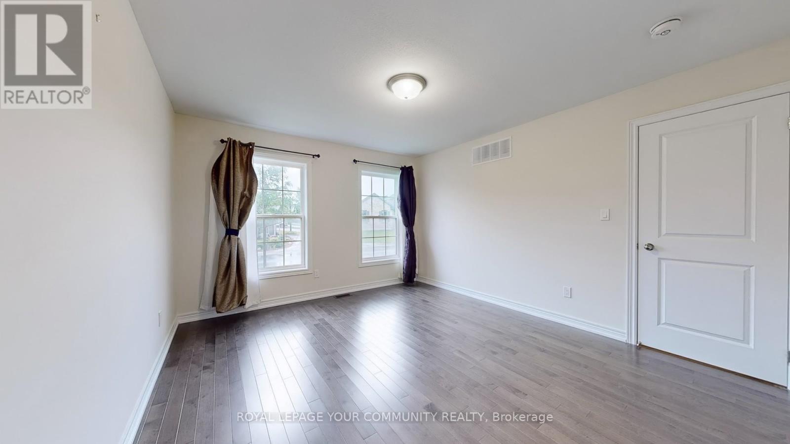 606 Haylock Gardens, Peterborough North (North), Ontario  K9H 0G4 - Photo 28 - X12043934