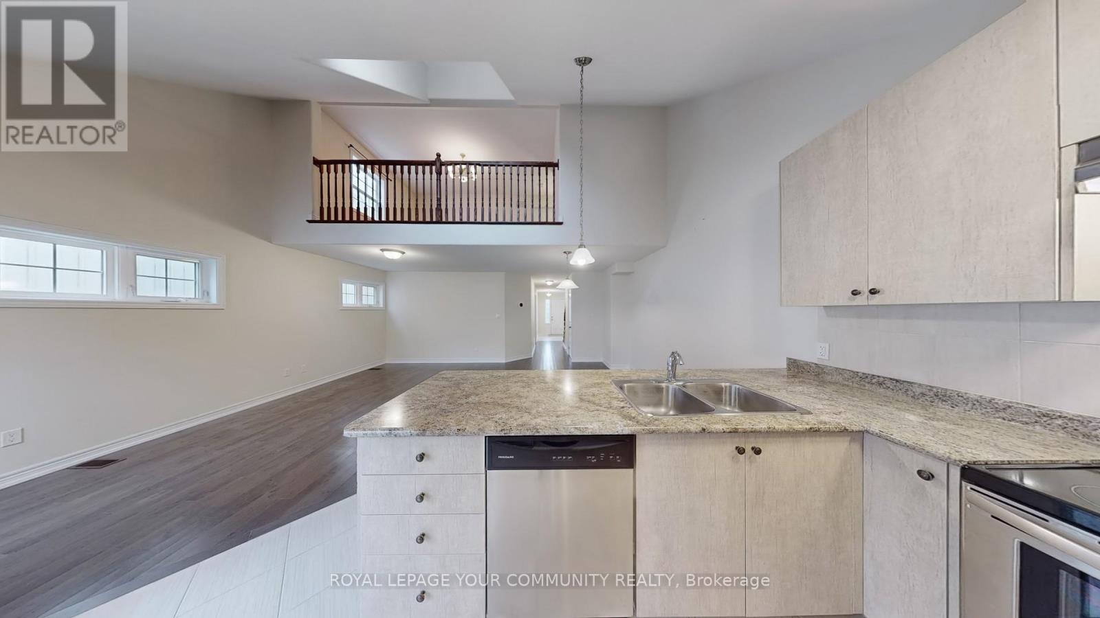 606 Haylock Gardens, Peterborough North (North), Ontario  K9H 0G4 - Photo 34 - X12043934
