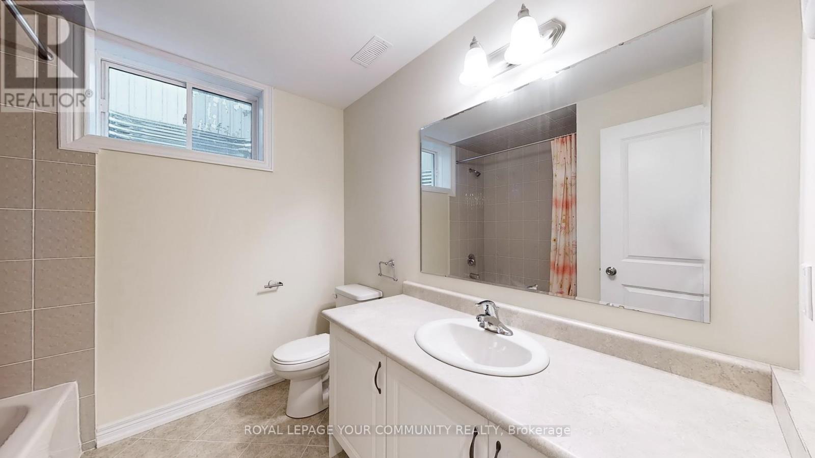 606 Haylock Gardens, Peterborough North (North), Ontario  K9H 0G4 - Photo 38 - X12043934