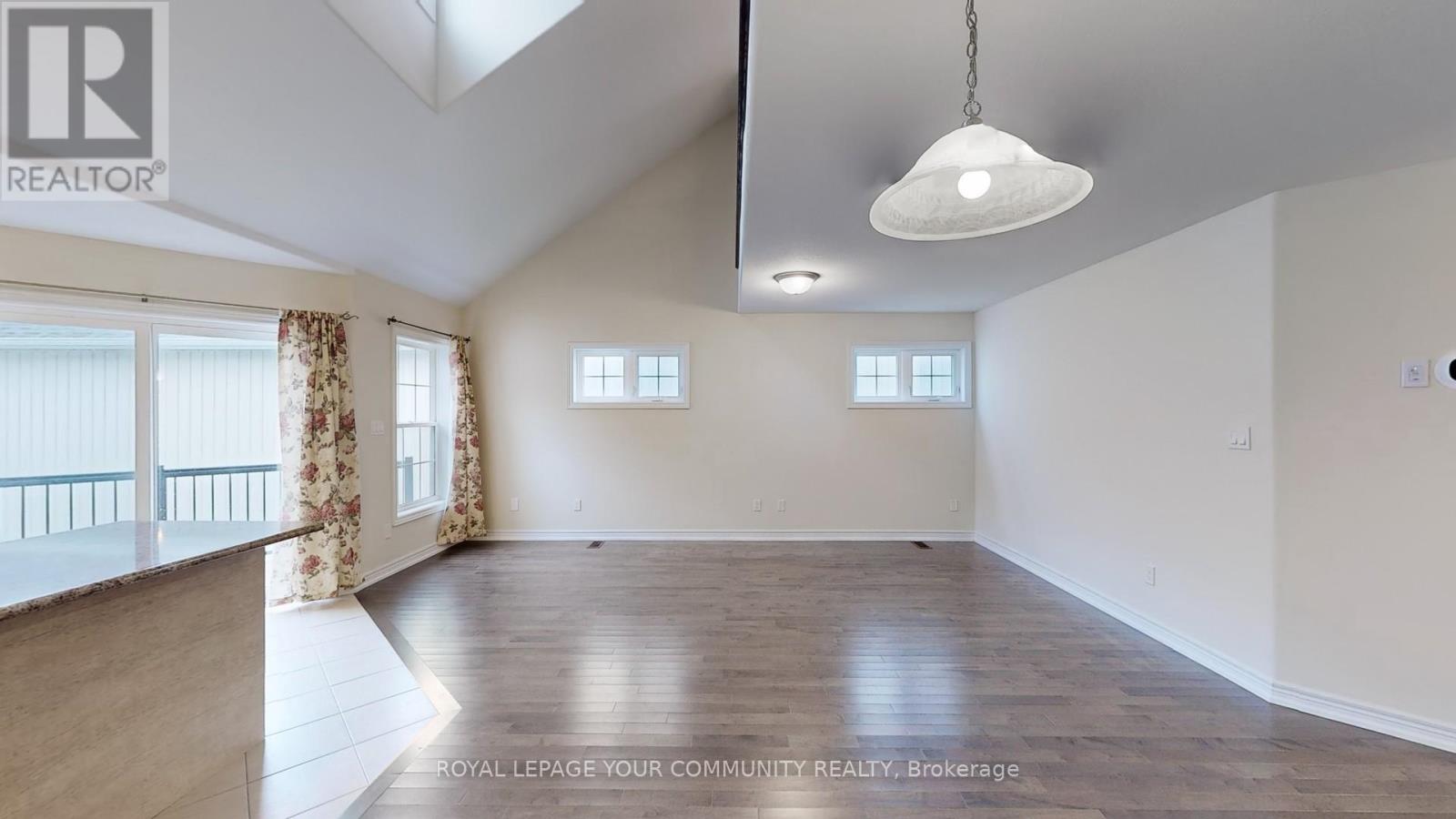 606 Haylock Gardens, Peterborough North (North), Ontario  K9H 0G4 - Photo 8 - X12043934