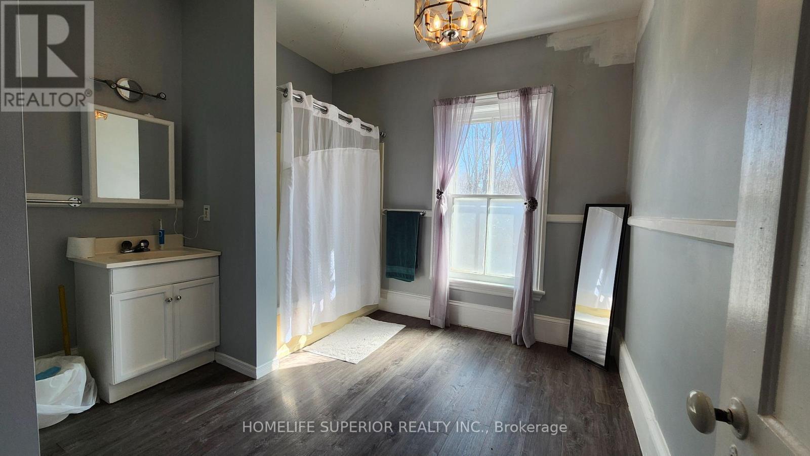 61 Front Street S, Trent Hills (Campbellford), Ontario  K0L 1L0 - Photo 18 - X12044445