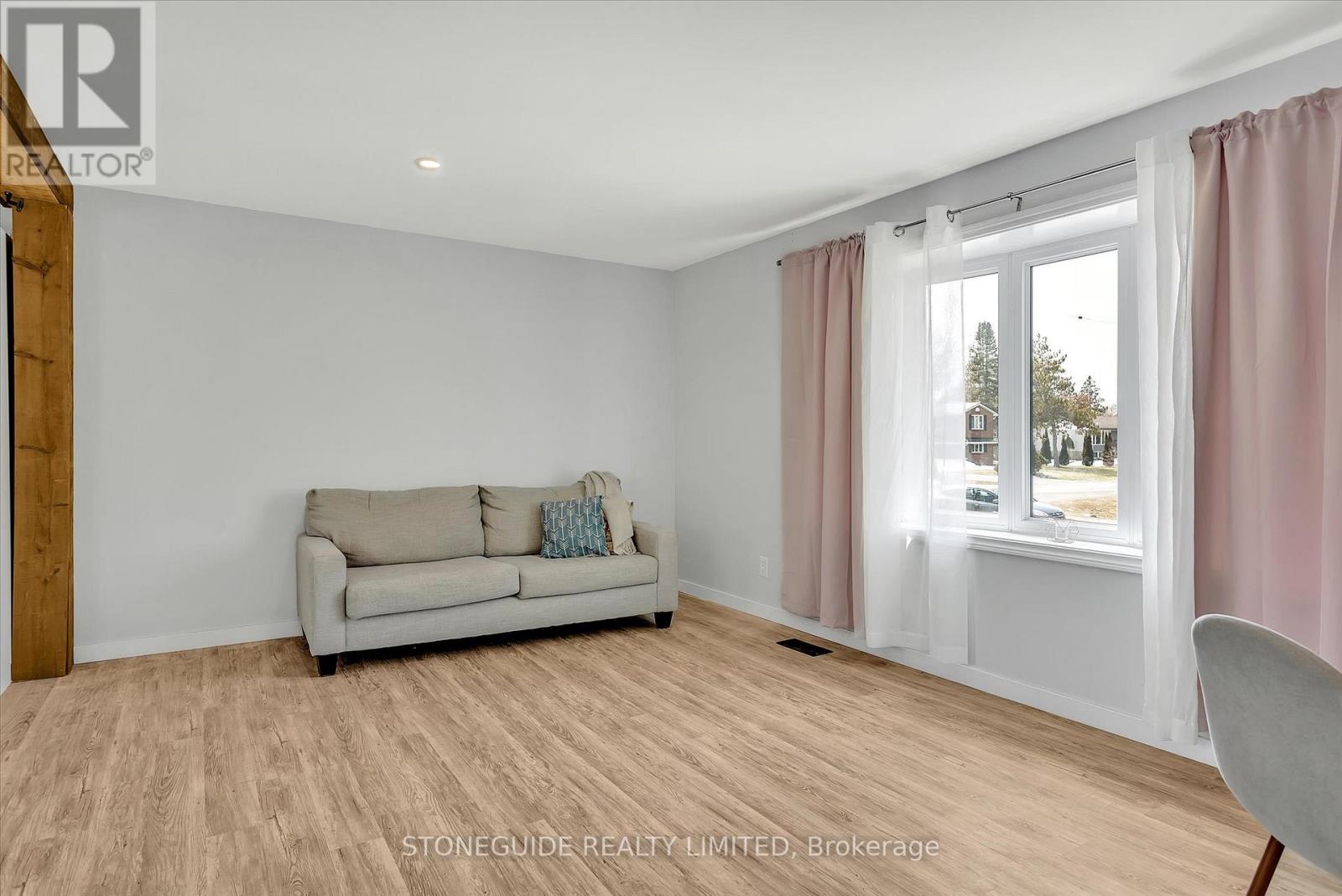 2515 Edgewood Park, Cavan Monaghan (Cavan Twp), Ontario  L0A 1C0 - Photo 17 - X12045150