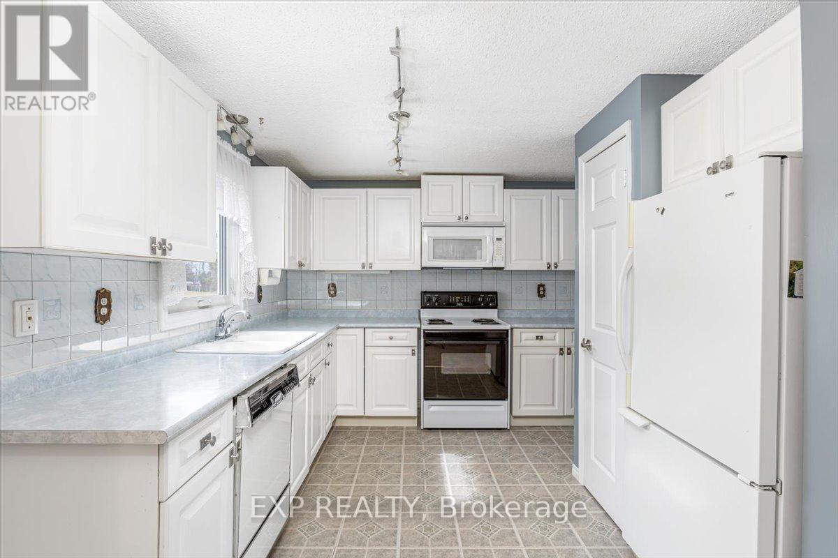 52 Fairway Drive, Clarington (Newcastle), Ontario  L1B 1B3 - Photo 22 - E12046507