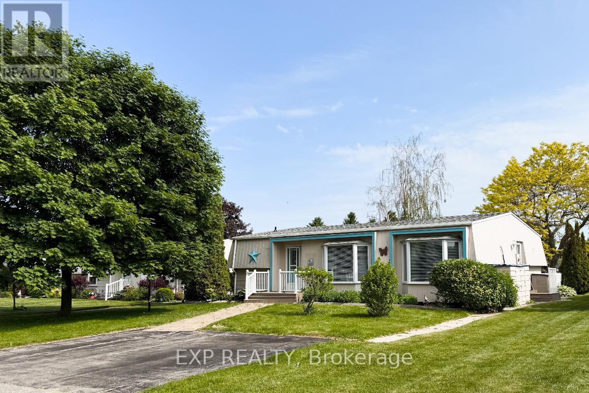 52 Fairway Drive, Clarington (Newcastle), Ontario  L1B 1B3 - Photo 4 - E12046507
