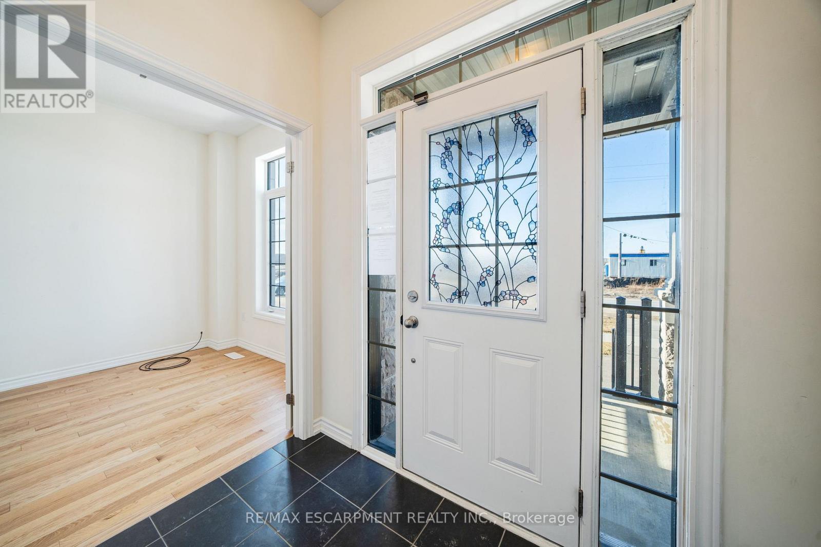 865 Fallis Line, Cavan Monaghan (Cavan Twp), Ontario  L0A 1G0 - Photo 2 - X12047304