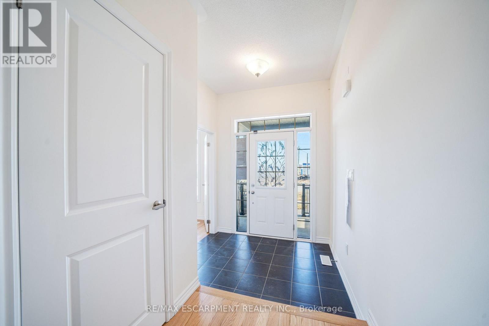 865 Fallis Line, Cavan Monaghan (Cavan Twp), Ontario  L0A 1G0 - Photo 3 - X12047304