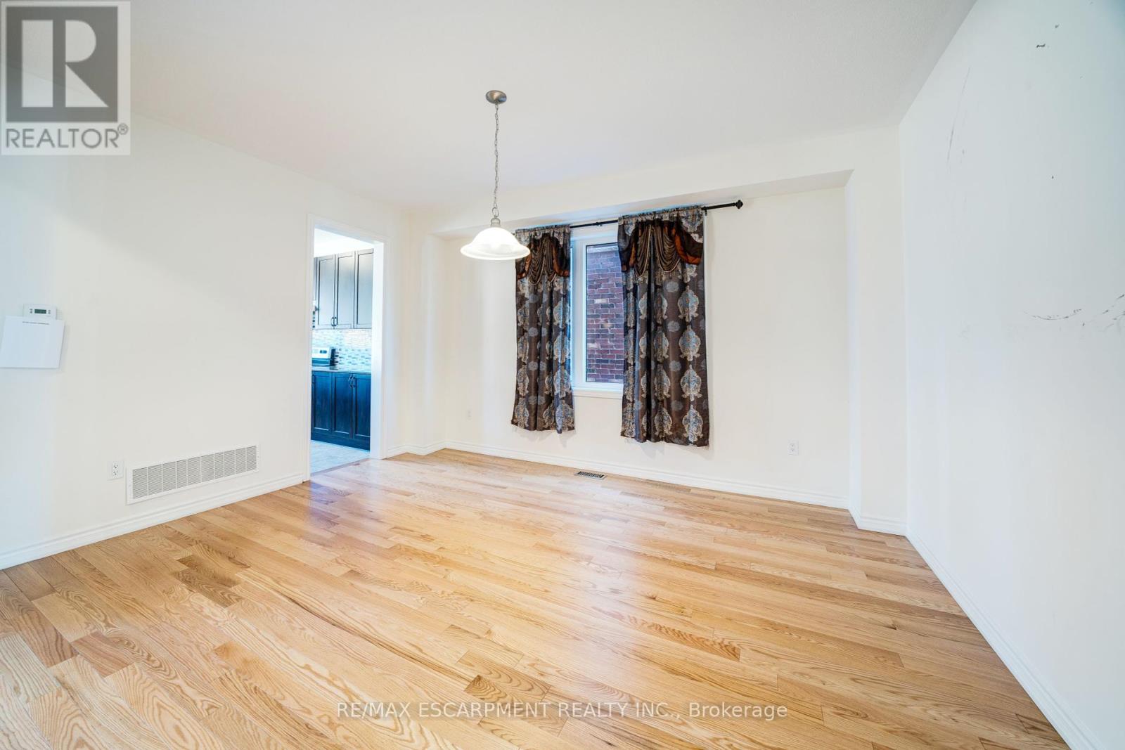865 Fallis Line, Cavan Monaghan (Cavan Twp), Ontario  L0A 1G0 - Photo 8 - X12047304