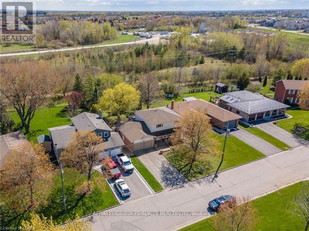 21 Mcdonagh Drive, Kawartha Lakes (Lindsay), Ontario  K9V 5A9 - Photo 47 - X12047723