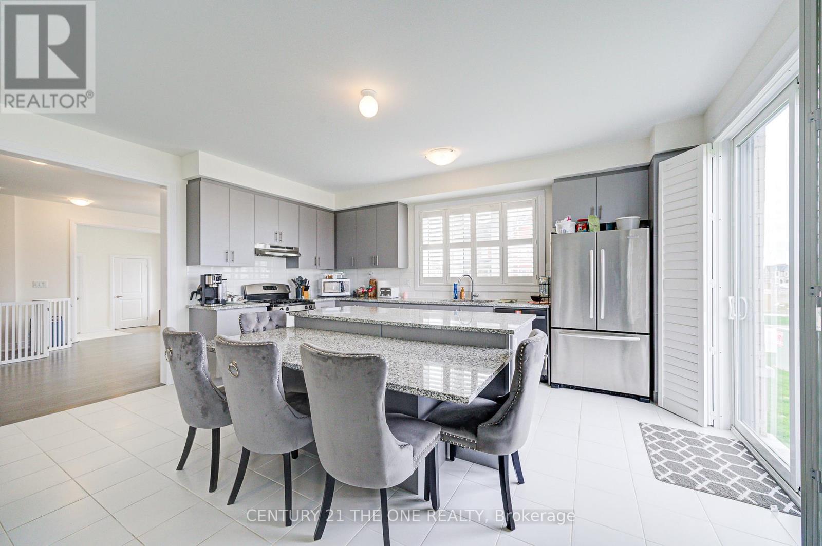 2 Wesley Brooks Street, Clarington (Newcastle), Ontario  L1B 0W4 - Photo 17 - E12048398
