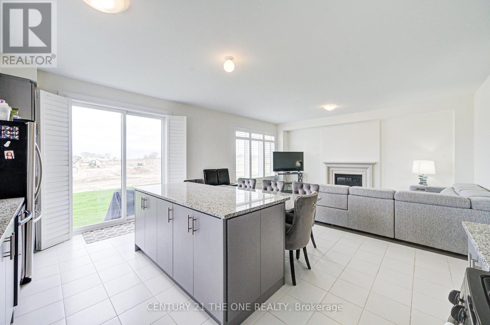 2 Wesley Brooks Street, Clarington (Newcastle), Ontario  L1B 0W4 - Photo 19 - E12048398