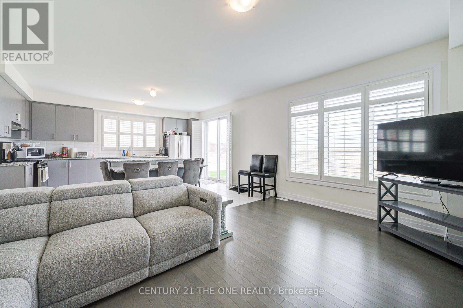 2 Wesley Brooks Street, Clarington (Newcastle), Ontario  L1B 0W4 - Photo 25 - E12048398