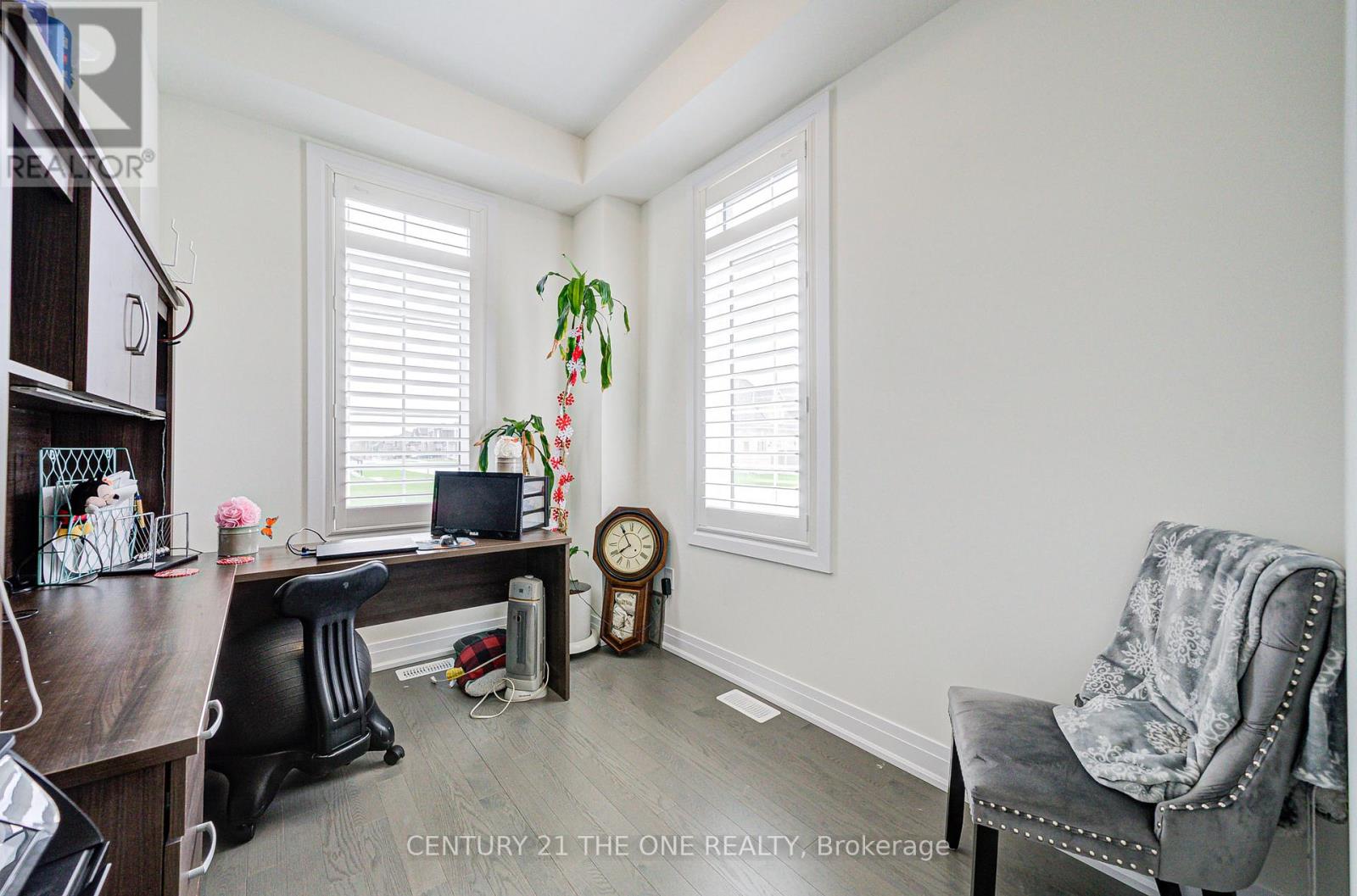 2 Wesley Brooks Street, Clarington (Newcastle), Ontario  L1B 0W4 - Photo 9 - E12048398