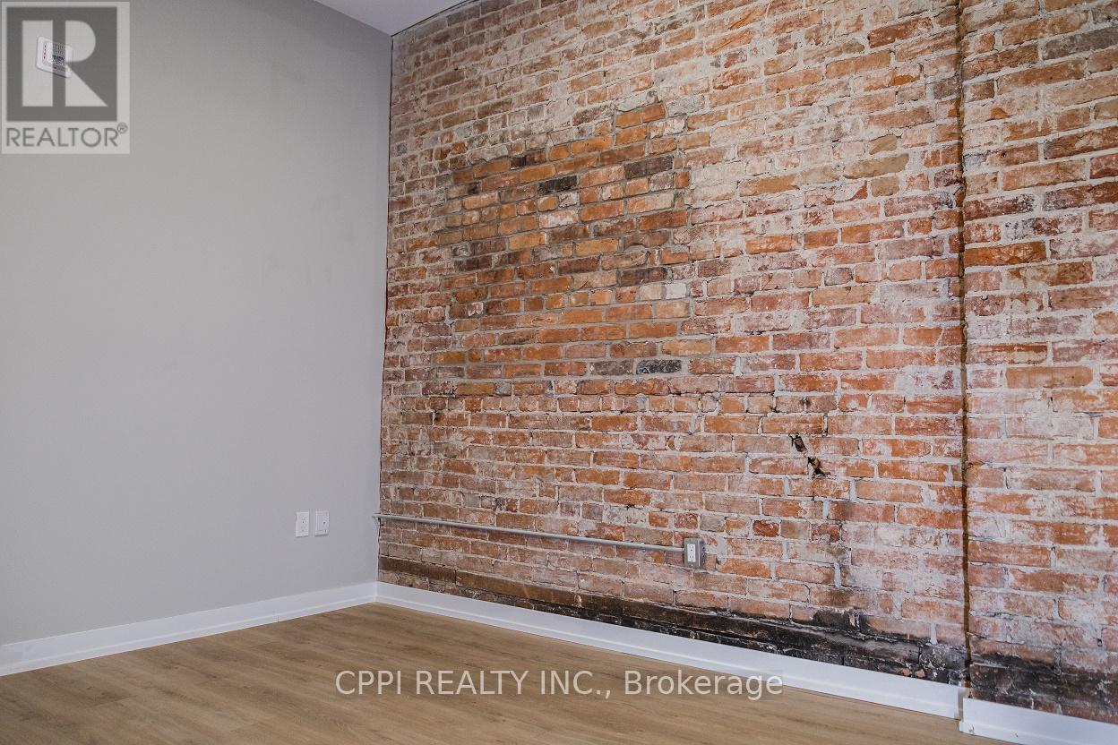 216 - 140 Simcoe Street, Peterborough Central (North), Ontario  K9H 2H5 - Photo 10 - X12050592