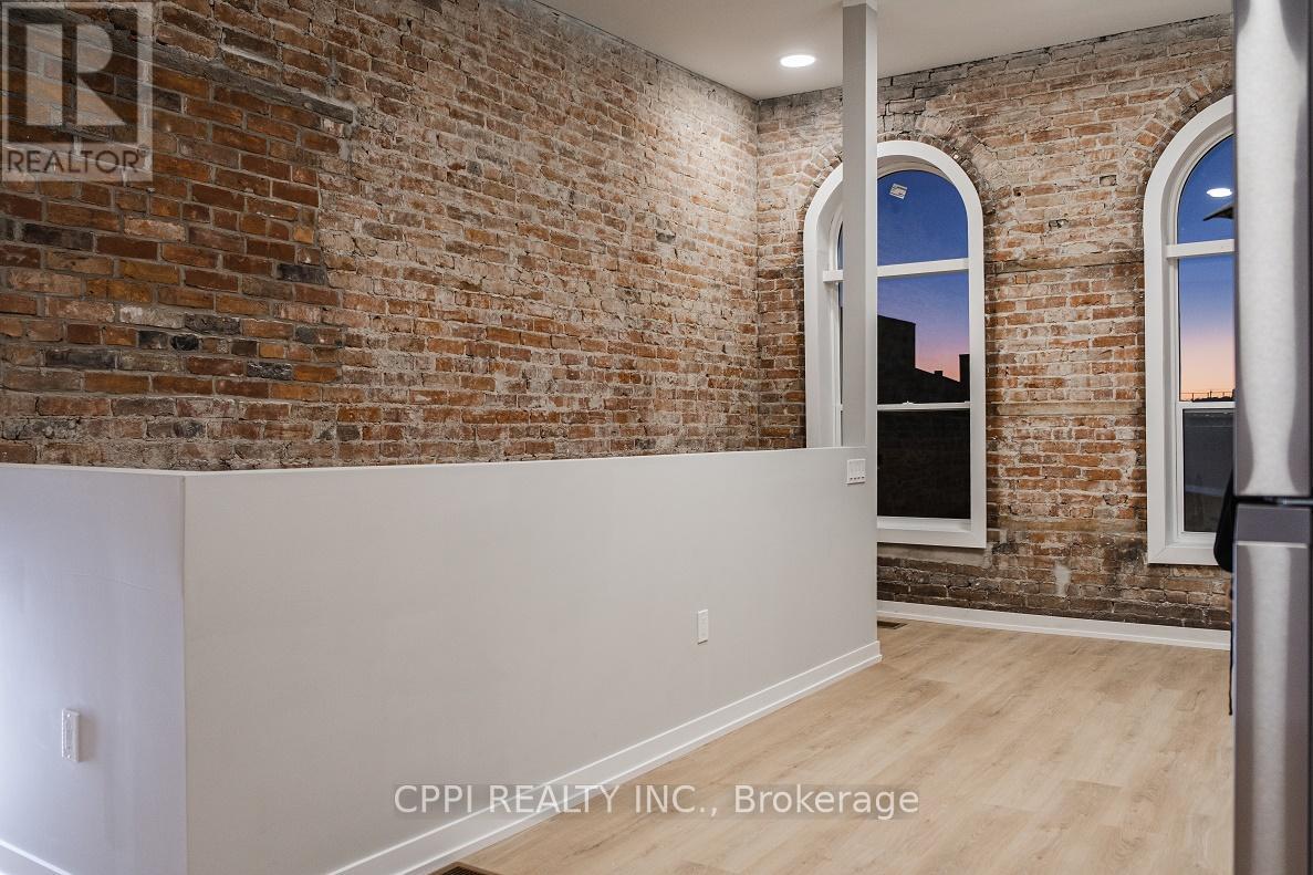 216 - 140 Simcoe Street, Peterborough Central (North), Ontario  K9H 2H5 - Photo 6 - X12050592