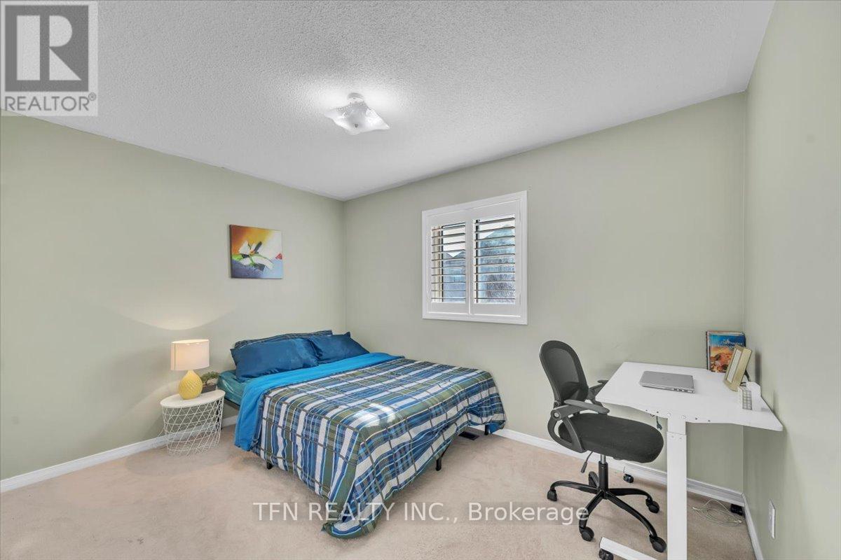51 Hodnett Crescent, Clarington (Newcastle), Ontario  L1B 1R6 - Photo 14 - E12051178