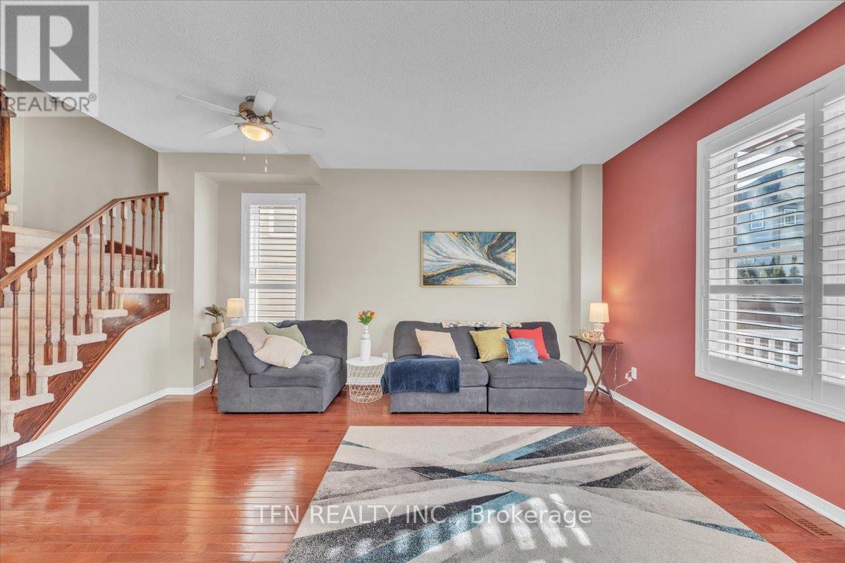 51 Hodnett Crescent, Clarington (Newcastle), Ontario  L1B 1R6 - Photo 7 - E12051178