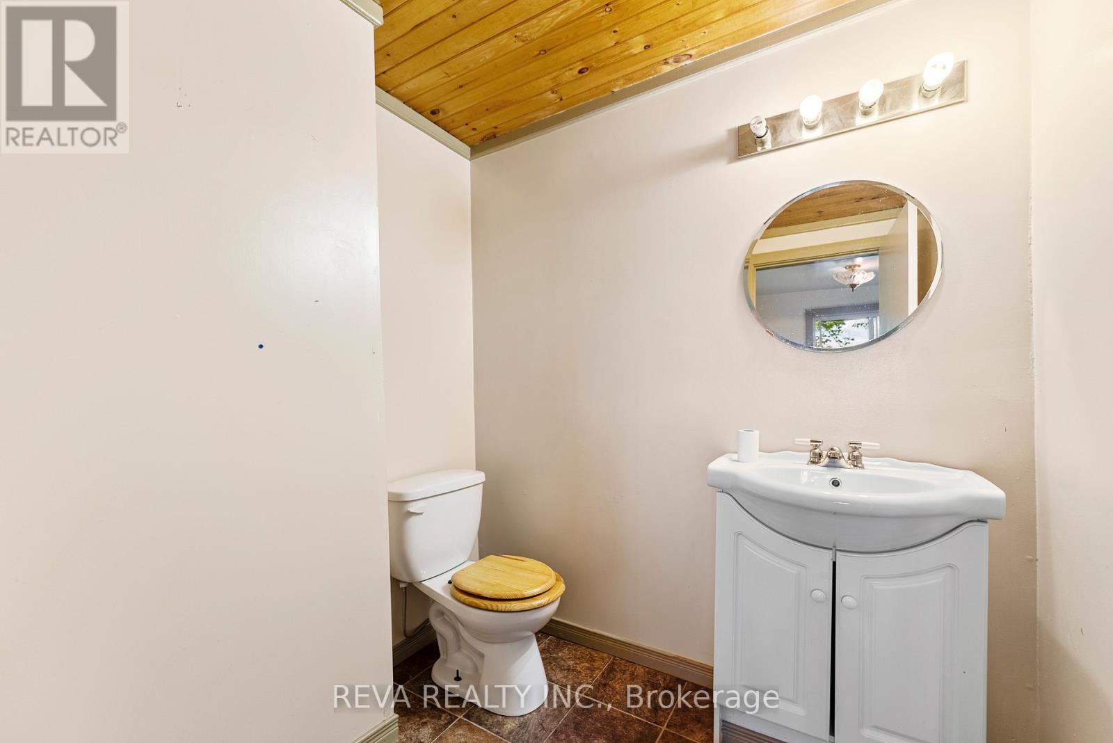 78 Bridge Street E, Bancroft (Bancroft Ward), Ontario  K0L 1C0 - Photo 14 - X12052055