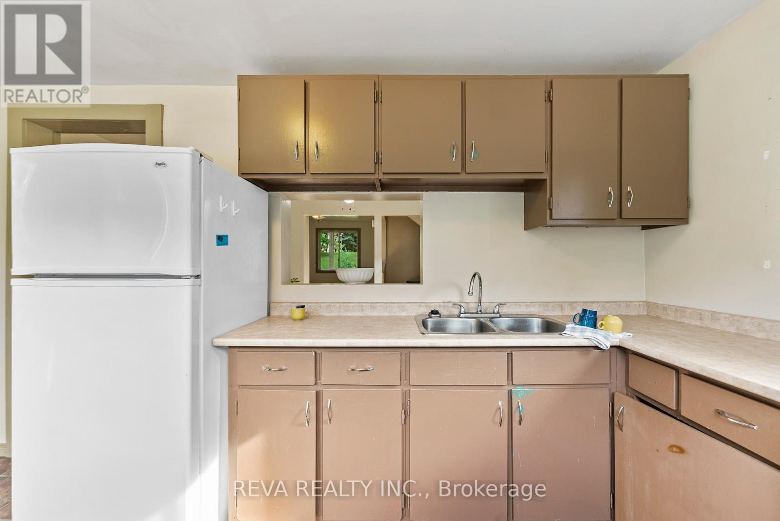 78 Bridge Street E, Bancroft (Bancroft Ward), Ontario  K0L 1C0 - Photo 8 - X12052055