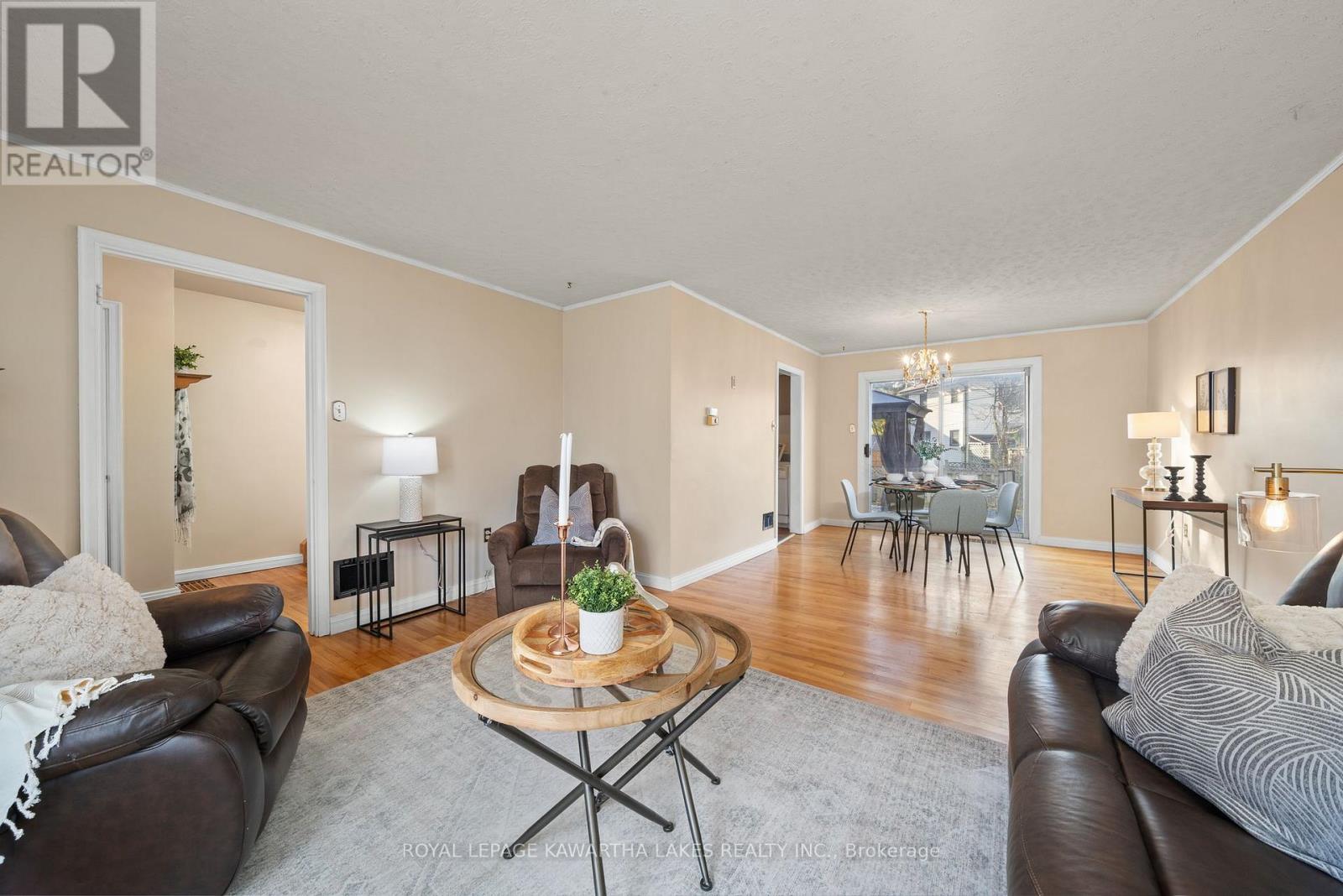 769 Chesterfield Avenue, Peterborough North (South), Ontario  K9H 4Y1 - Photo 13 - X12053052