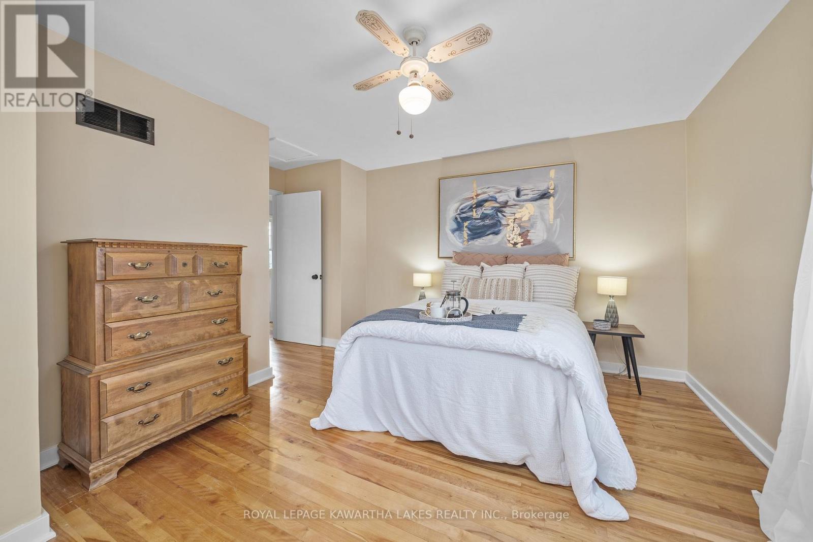 769 Chesterfield Avenue, Peterborough North (South), Ontario  K9H 4Y1 - Photo 24 - X12053052