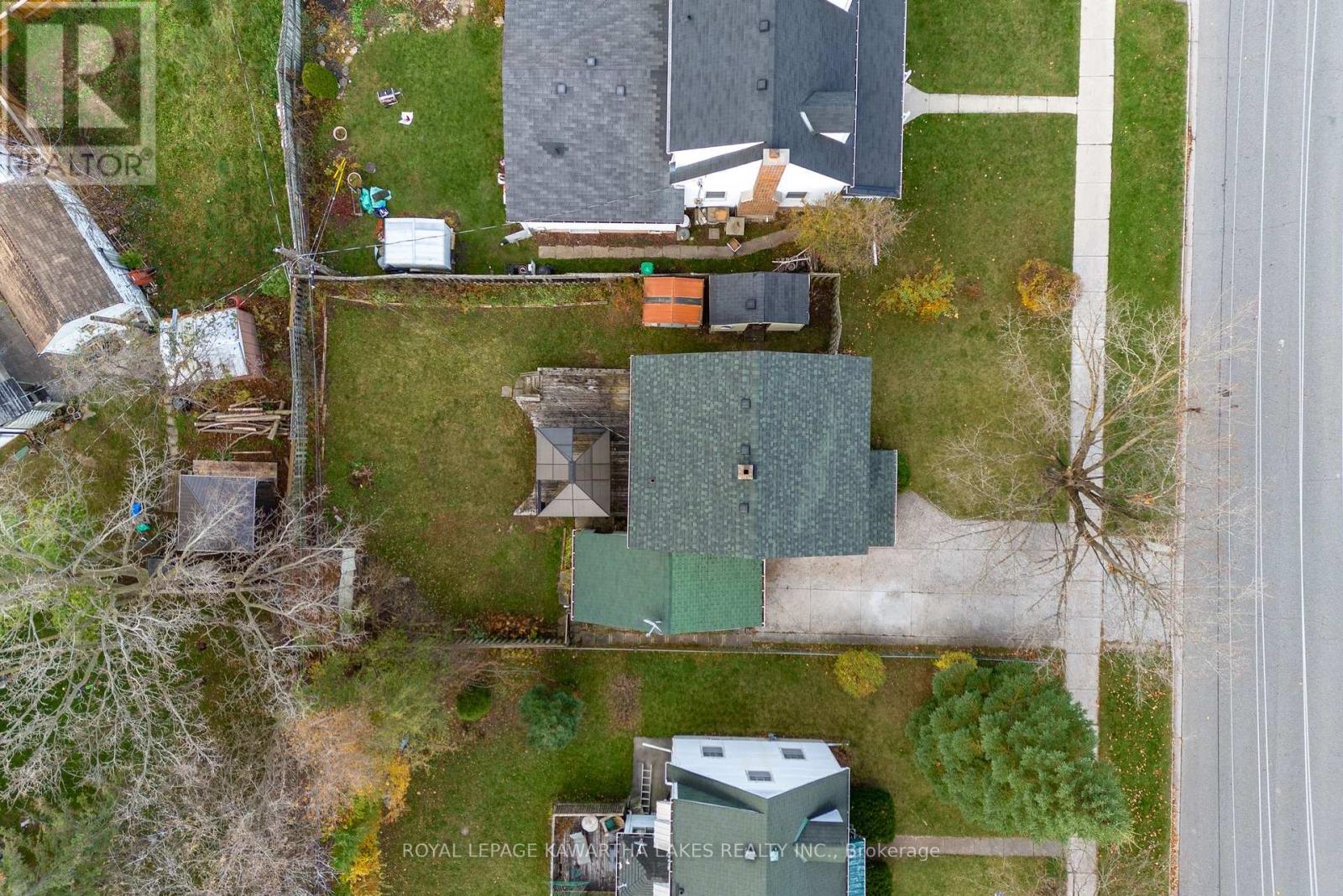 769 Chesterfield Avenue, Peterborough North (South), Ontario  K9H 4Y1 - Photo 4 - X12053052