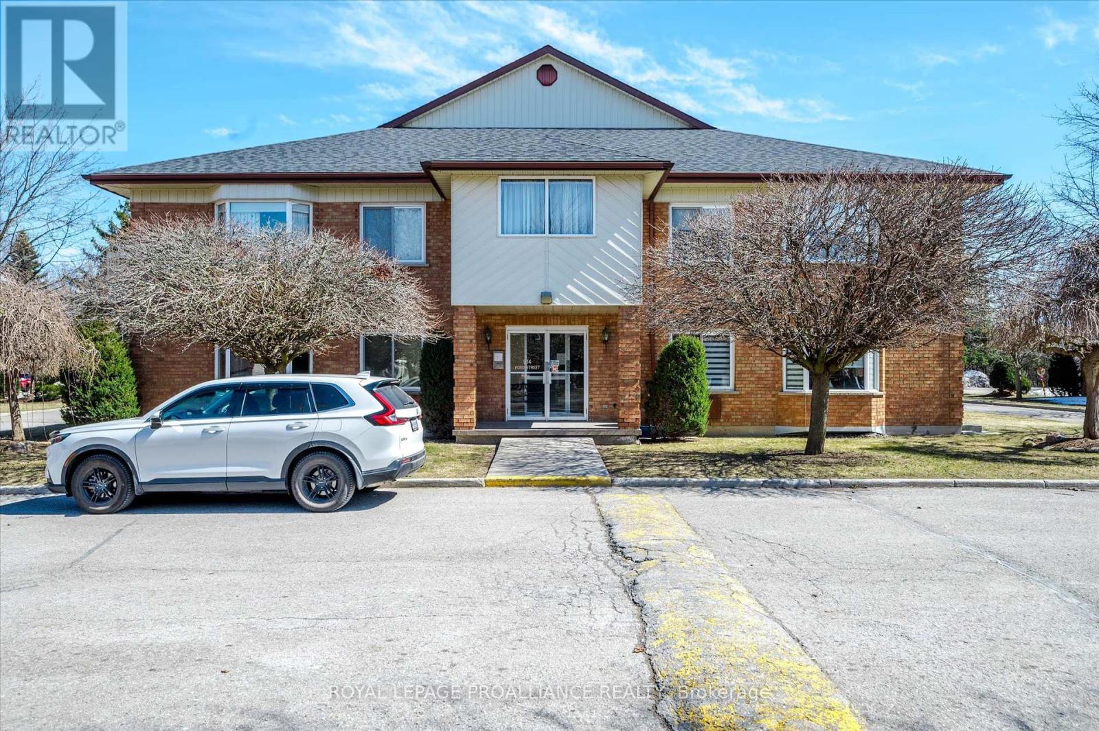 106 - 914 FORD STREET, peterborough central (south), Ontario