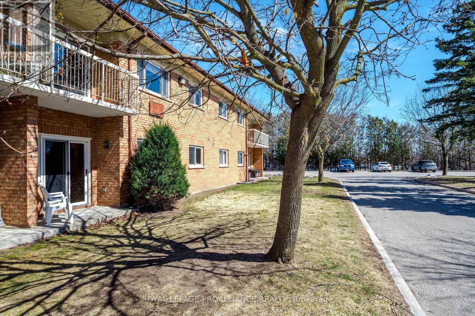 106 - 914 Ford Street, Peterborough Central (South), Ontario  K9J 5V3 - Photo 29 - X12053243