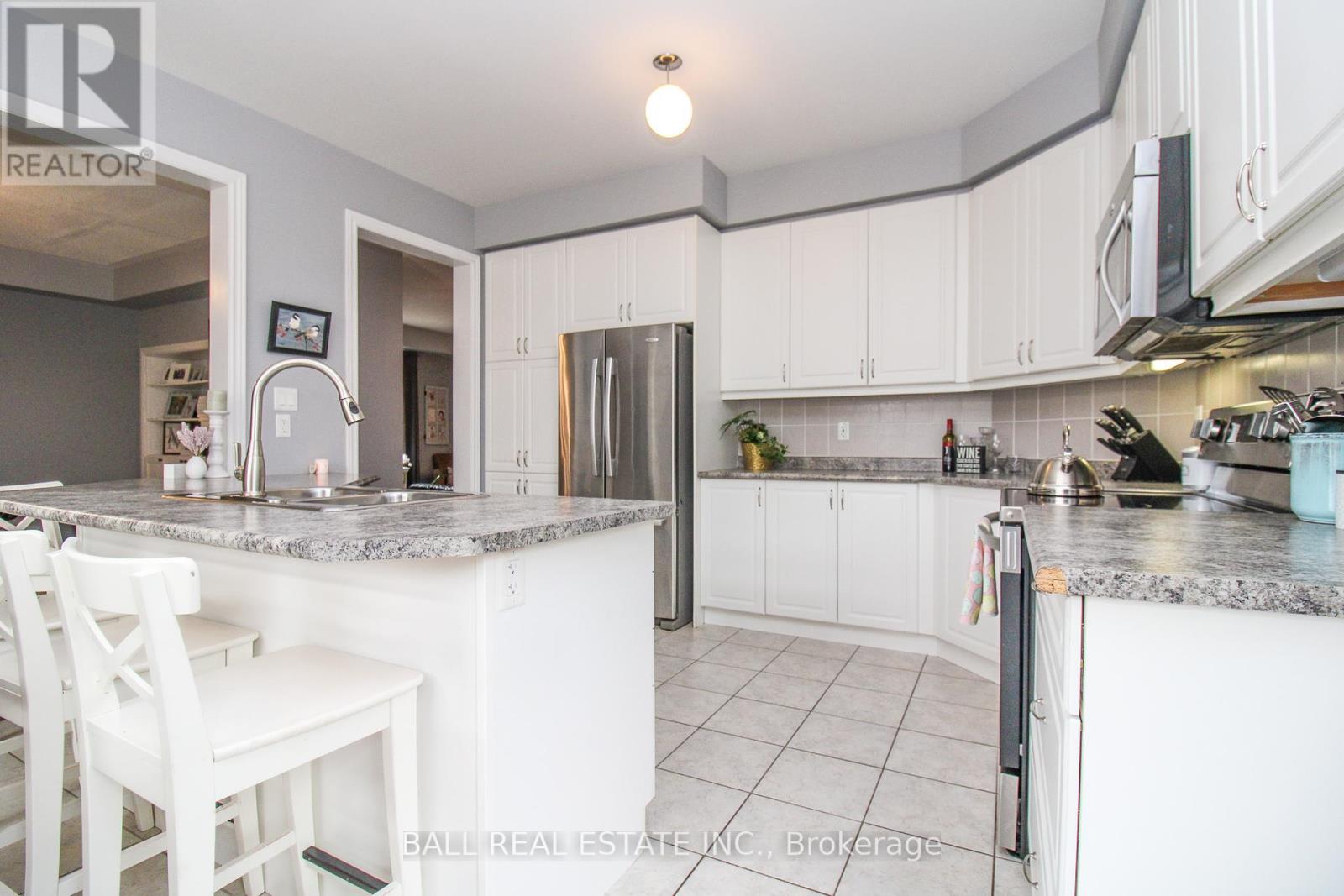 689 Goodwin Terrace, Peterborough North (North), Ontario  K9J 0H9 - Photo 21 - X12054017