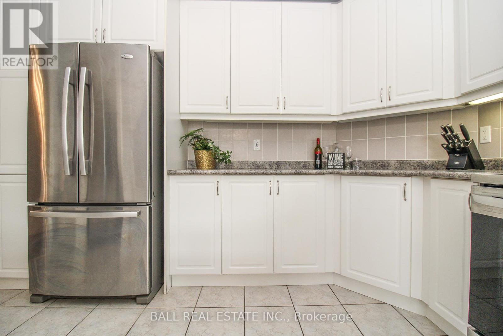 689 Goodwin Terrace, Peterborough North (North), Ontario  K9J 0H9 - Photo 22 - X12054017