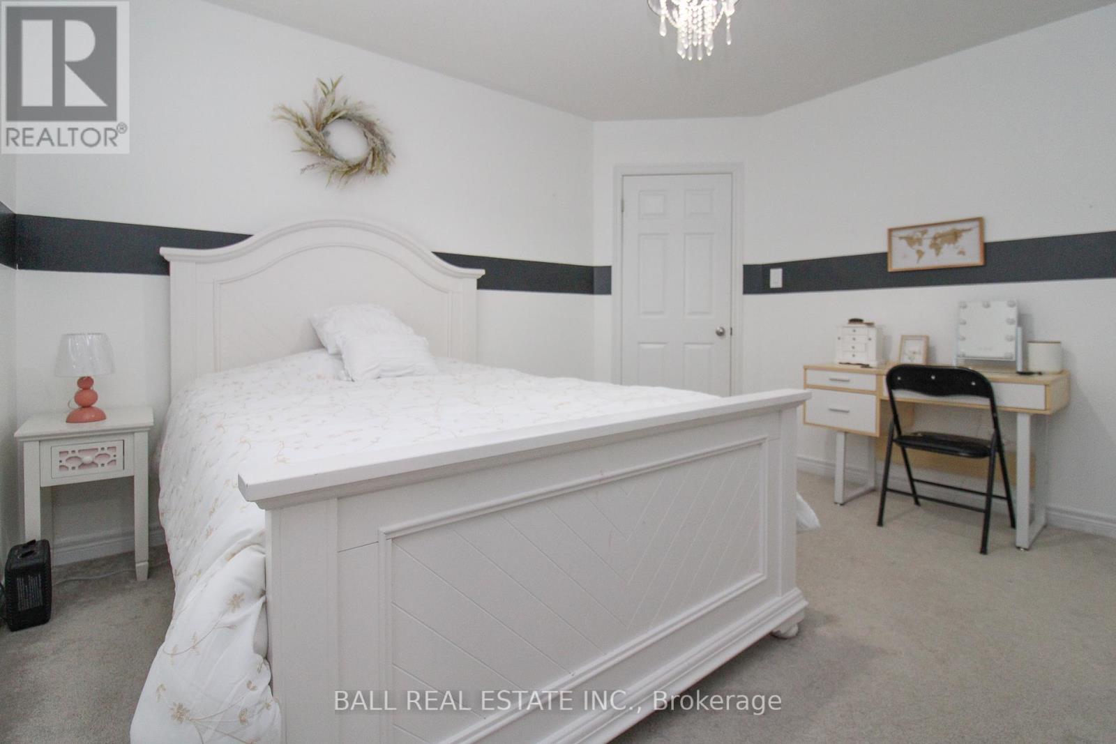 689 Goodwin Terrace, Peterborough North (North), Ontario  K9J 0H9 - Photo 39 - X12054017