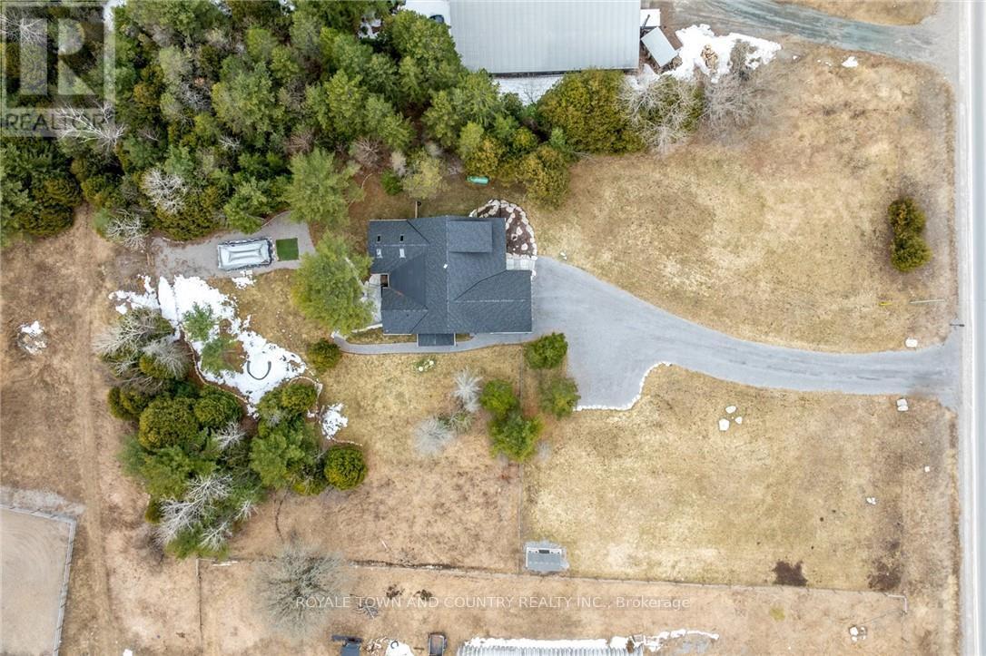 552 County Road 40, Douro-Dummer, Ontario  K0L 2V0 - Photo 45 - X12054340