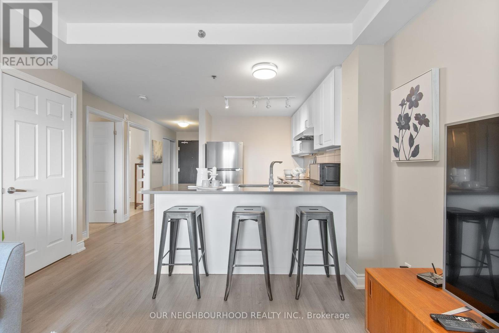 208 - 21 Brookhouse Drive, Clarington (Newcastle), Ontario  L1B 0V4 - Photo 12 - E12055803