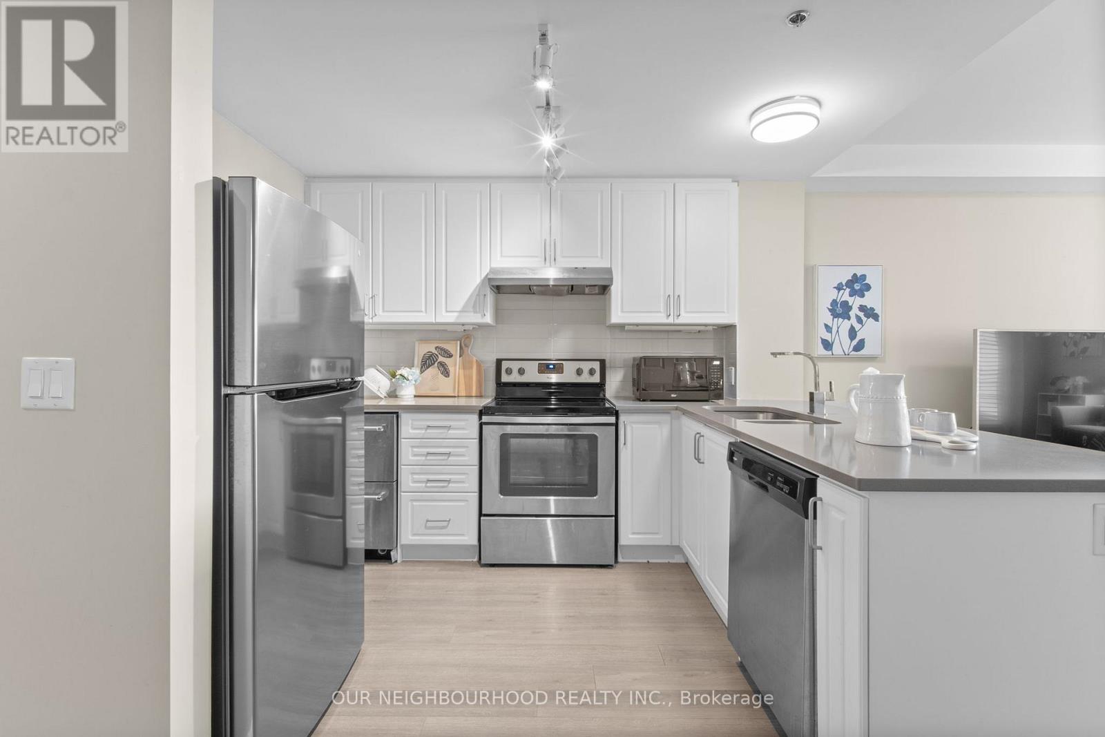 208 - 21 Brookhouse Drive, Clarington (Newcastle), Ontario  L1B 0V4 - Photo 14 - E12055803