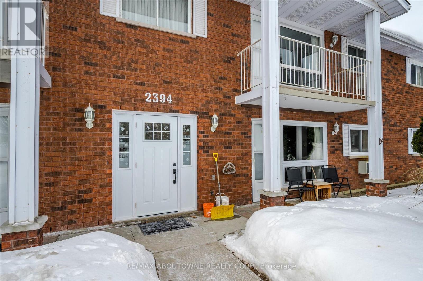 201 - 2394 Mountland Drive W, Peterborough West (Central), Ontario  K9K 2C9 - Photo 1 - X12056140