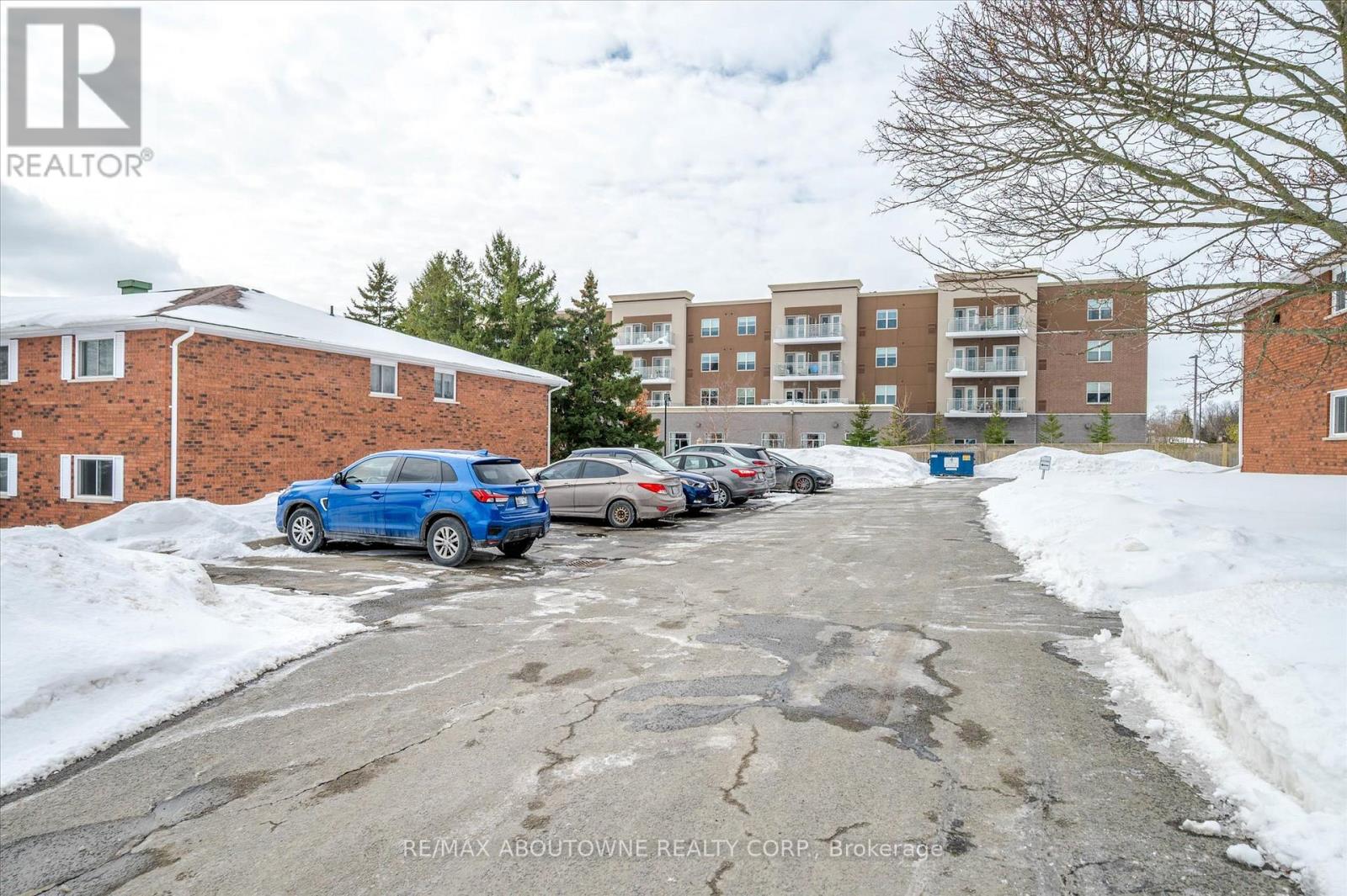 201 - 2394 Mountland Drive W, Peterborough West (Central), Ontario  K9K 2C9 - Photo 27 - X12056140