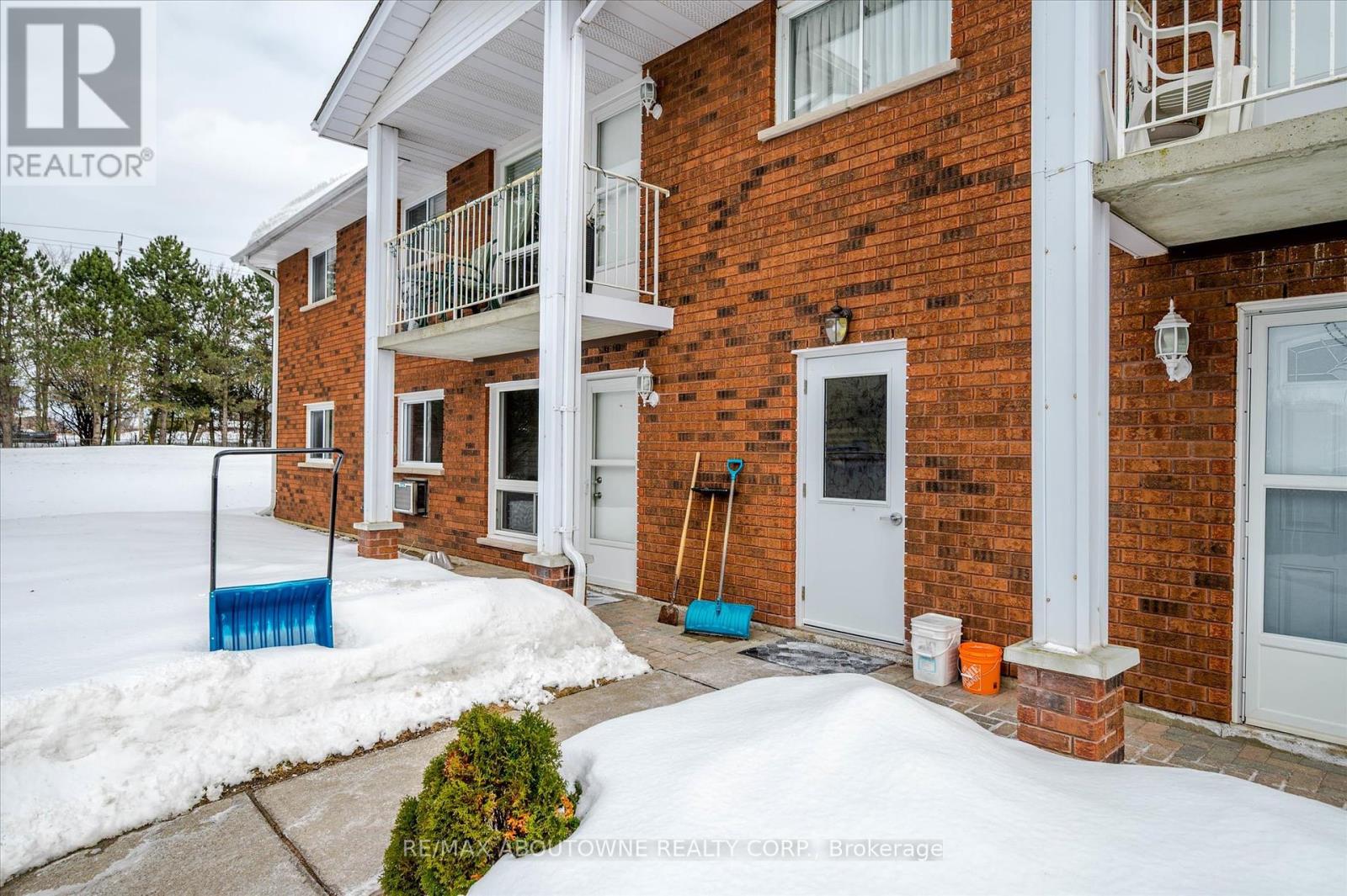 201 - 2394 Mountland Drive W, Peterborough West (Central), Ontario  K9K 2C9 - Photo 29 - X12056140